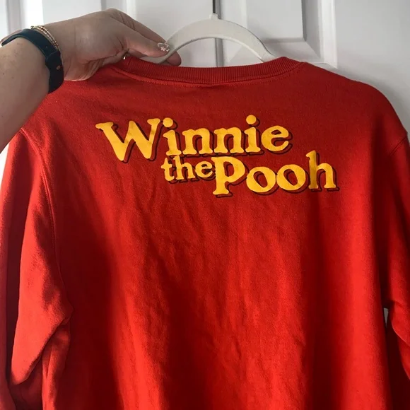🔴SOLD🔴 | Winnie the Pooh Sweatshirt - Picture 2 of 2